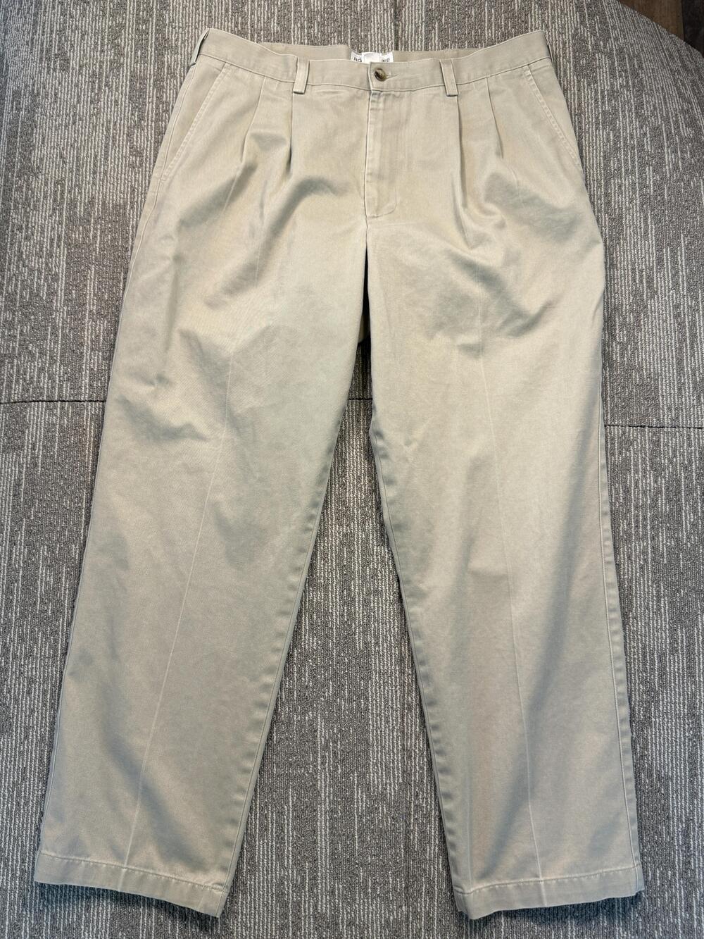 Roundtree & Yorke Pants Mens 36x29 Beige Pleated Chino Straight Leg Casual